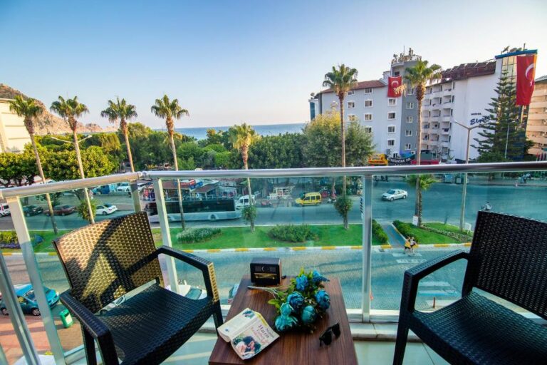 Kleopatra Blue Hawaii Hotel 3* | Турция