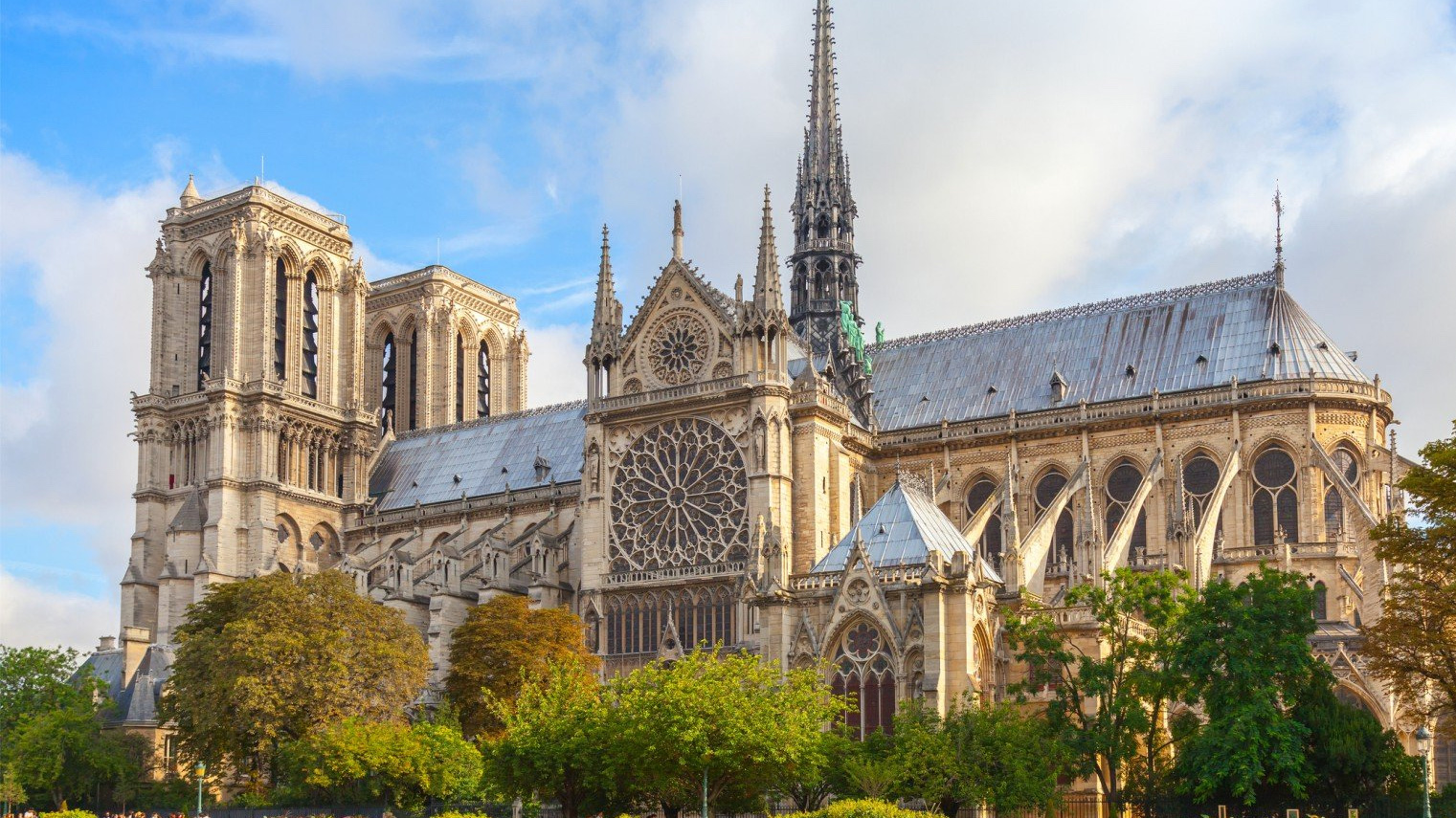 У Парижі відкриють собор Нотр-Дам після п’ятирічної реконструкції