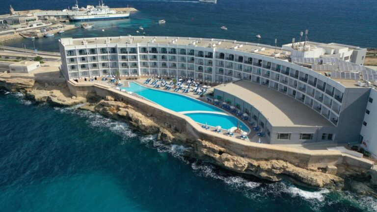 Paradise Bay Resort 4* | Мальта