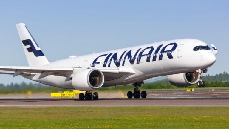 Finnair предоставит доступ к мессенджерам во время полета