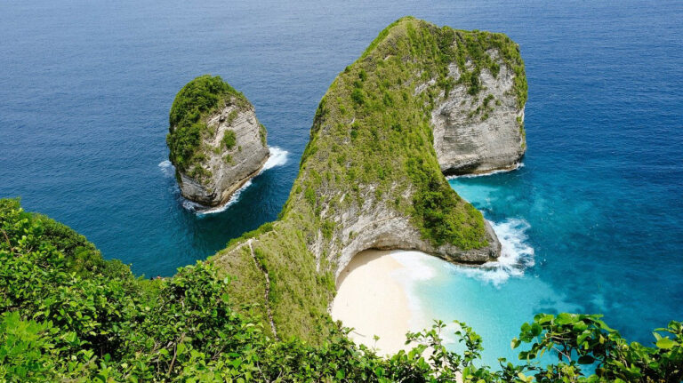 Бали усиливает санитарный контроль из-за оспы обезьян