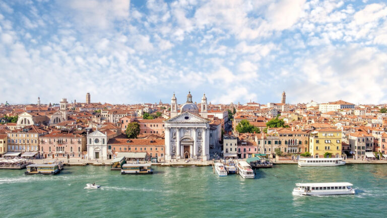 Венеція вводить плату за відвідування міста